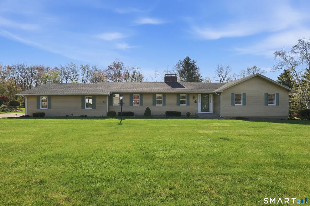 Unit for sale at 19 Andmar Lane, South Windsor, CT 06074