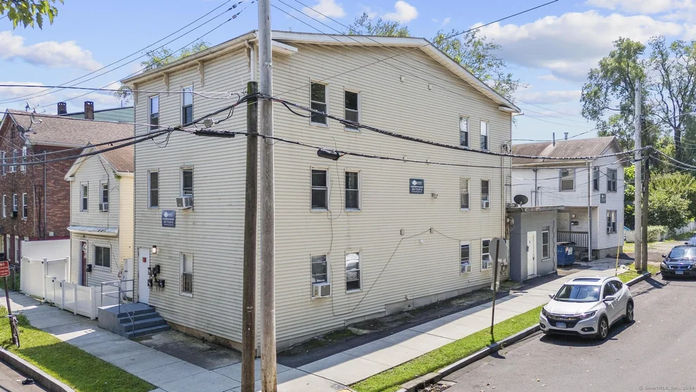 Unit for sale at 50 Walnut Street, New Haven, CT 06511