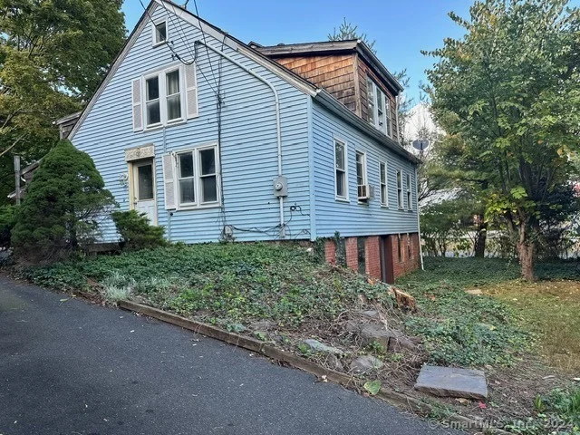 Unit for sale at 85 Masonic Avenue, Wallingford, CT 06492