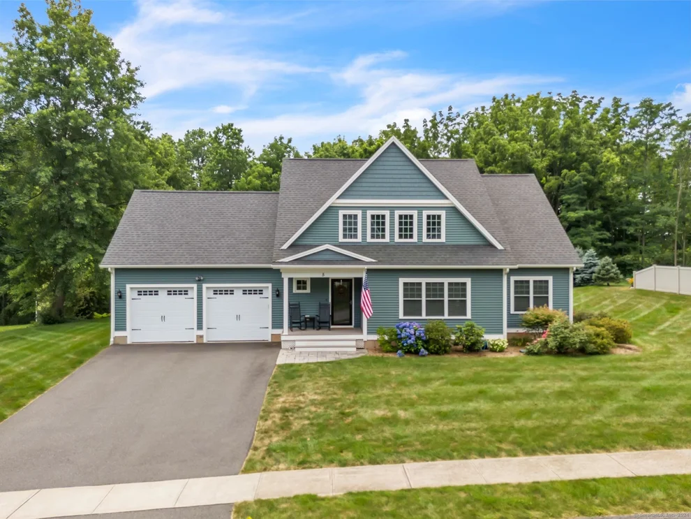 Unit for sale at 5 Limric Lane, Suffield, CT 06078