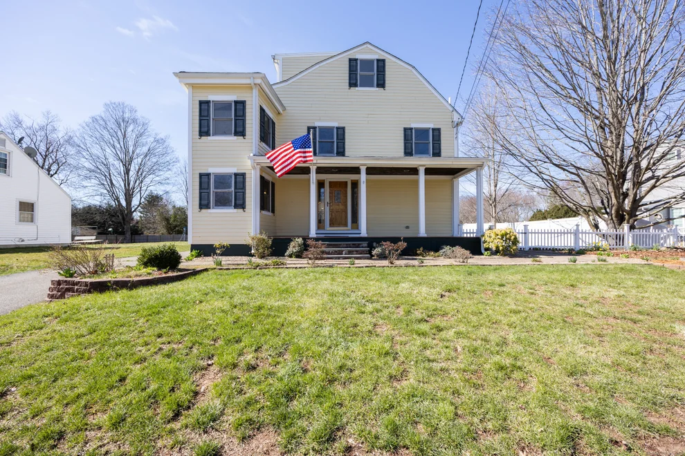 Unit for sale at 164 Brooksvale Road, Cheshire, CT 06410