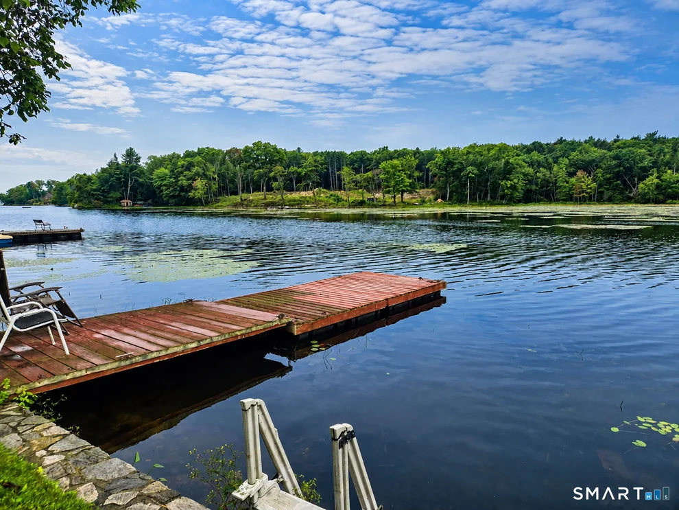 Unit for sale at 89 Sandy Beach Road, Middlebury, CT 06762