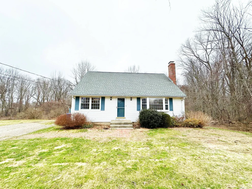 Unit for sale at 29 Homonick Road, Colchester, CT 06415