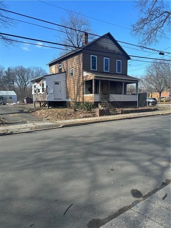 Unit for sale at 25 Waverly Street, Hartford, CT 06112
