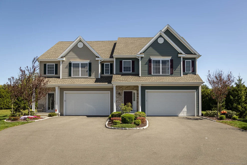 Unit for sale at 40 Bridlewood Lane, Vernon, CT 06066