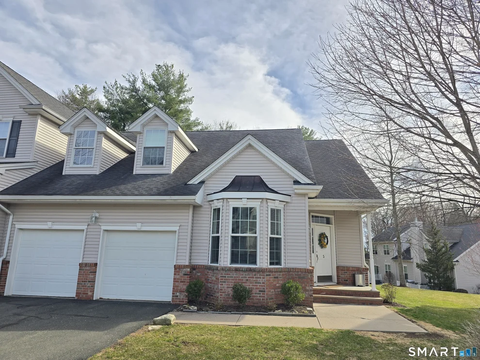 Unit for sale at 5 Haskins Road, Windsor, CT 06095