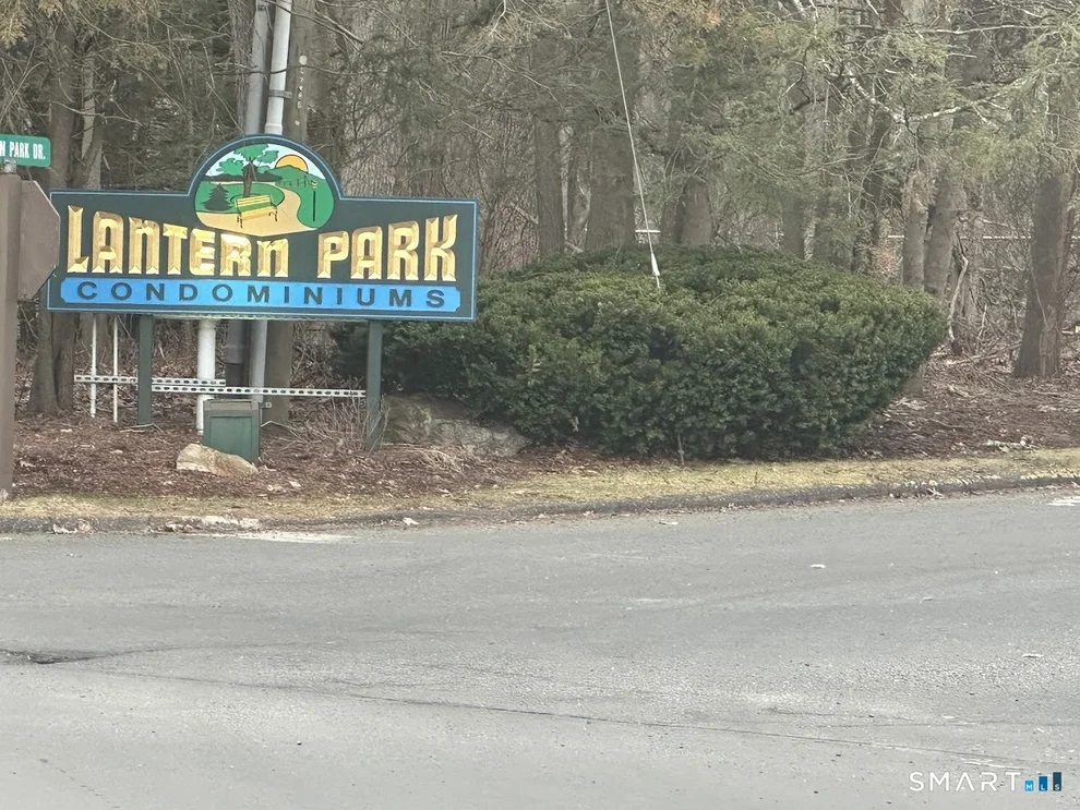 Unit for sale at 146 Coach Circle, Naugatuck, CT 06770