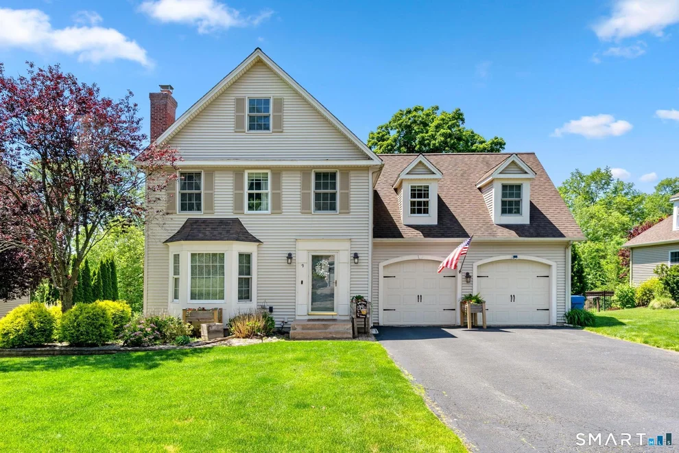 Unit for sale at 9 Summer Wind, Cromwell, CT 06416