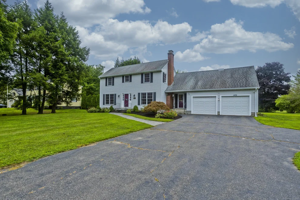 Unit for sale at 1470 Mapleton Avenue, Suffield, CT 06078