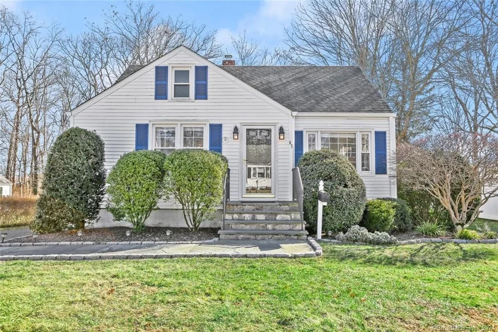 Unit for sale at 67 Oakwood Drive, Fairfield, CT 06824