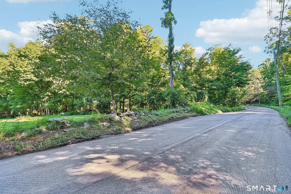 Unit for sale at 62 Coppermine Road, Oxford, CT 06478
