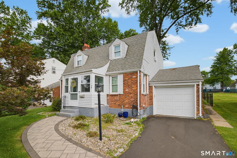 Unit for sale at 38 Harding Avenue, Newington, CT 06111