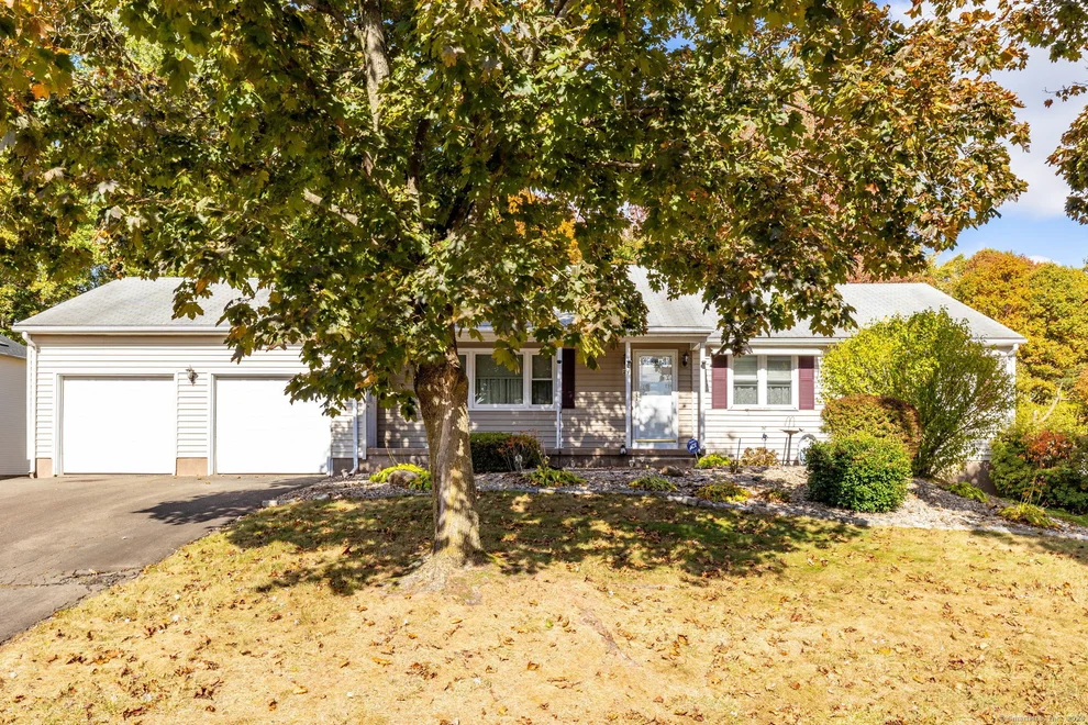 Unit for sale at 24 Applewood Lane, Rocky Hill, CT 06067
