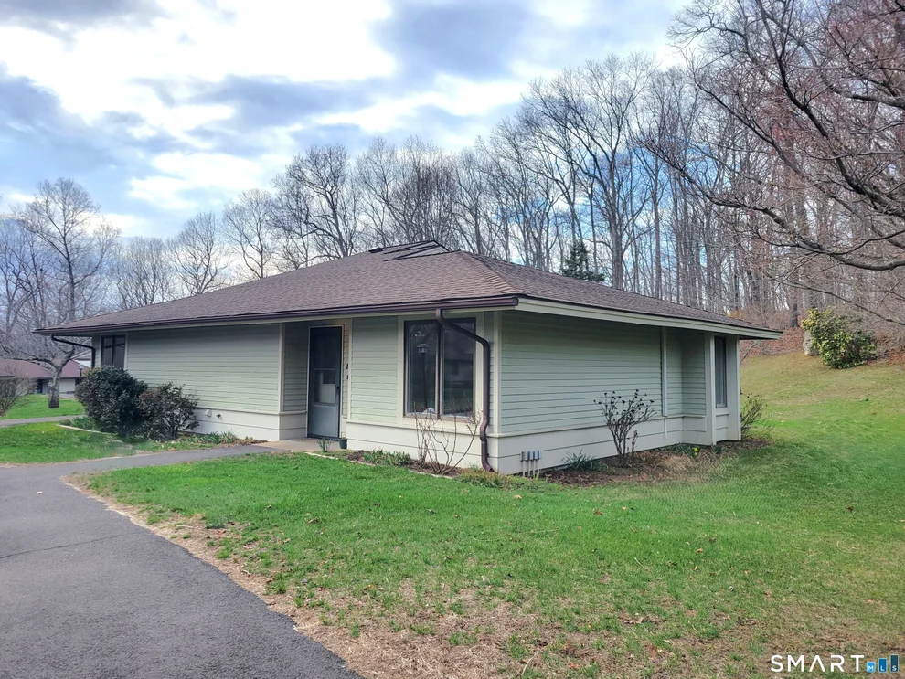 Unit for sale at 14 Sycamore Drive, Mansfield, CT 06268