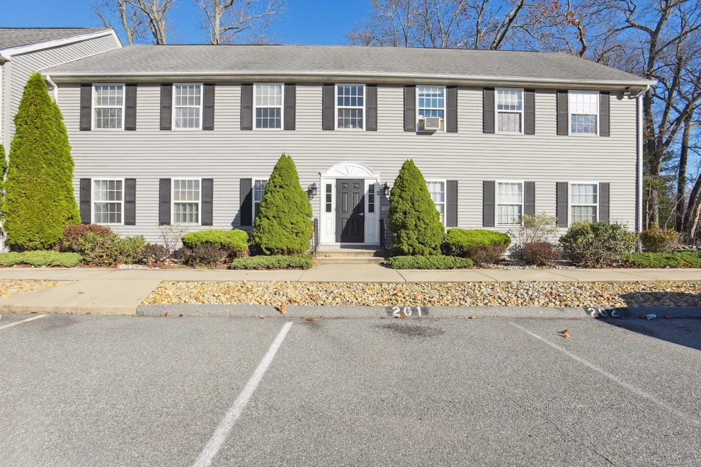 Unit for sale at 48 Kings Highway, Ledyard, CT 06335