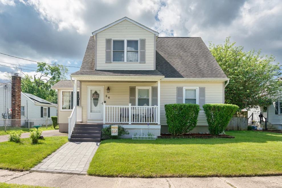 Unit for sale at 26 Macarthur Drive, Southington, CT 06479