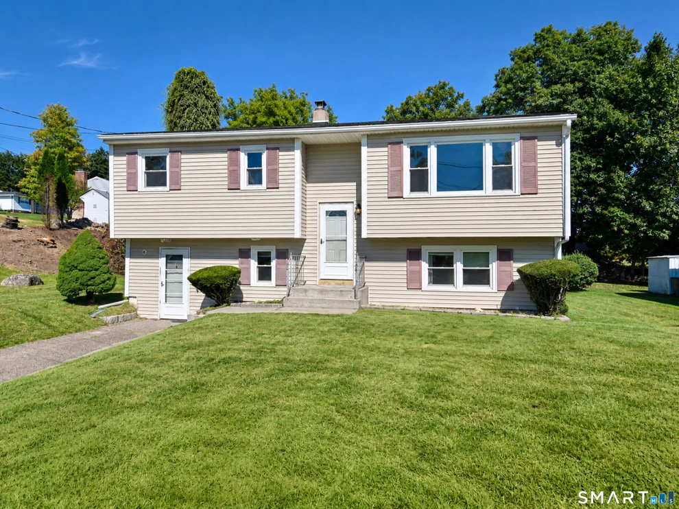 Unit for sale at 3 Carolyn Avenue, Danbury, CT 06811