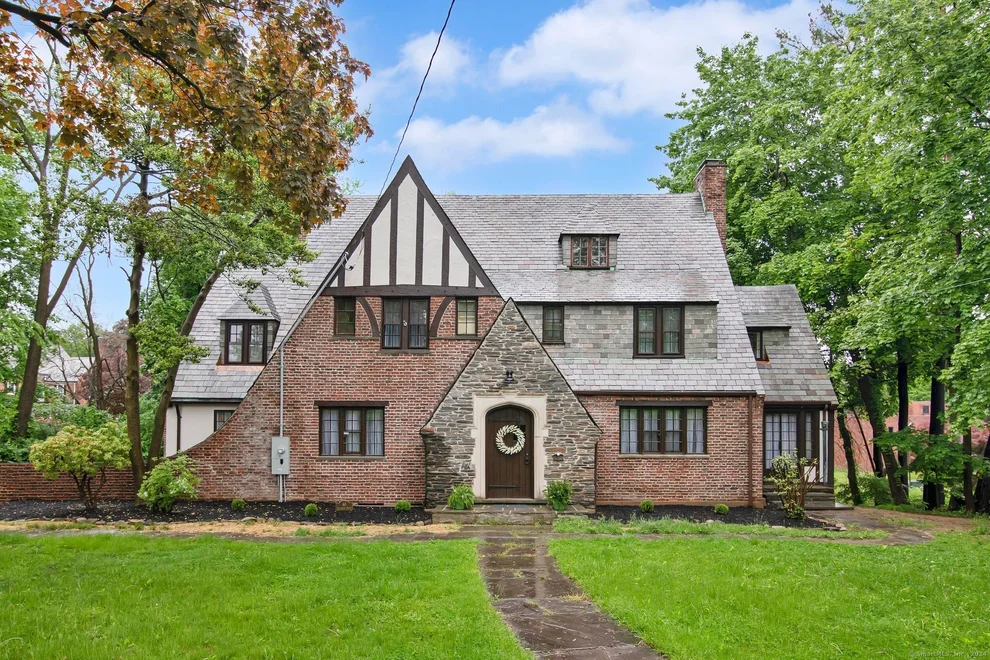 Unit for sale at 60 Elizabeth Street, Hartford, CT 06105
