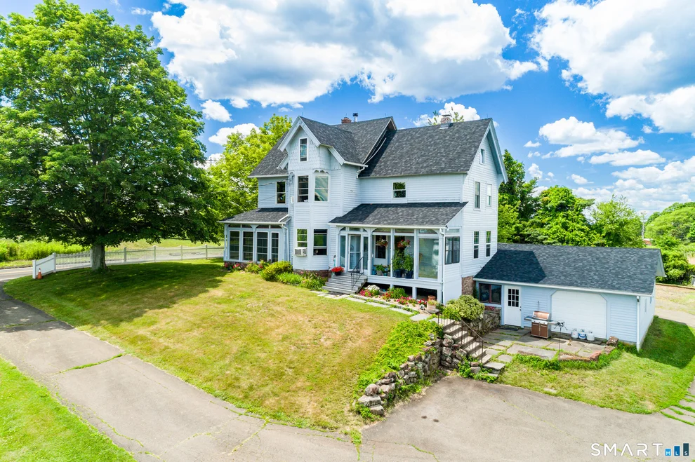 Unit for sale at 1316 Whirlwind Hill Road, Wallingford, CT 06492