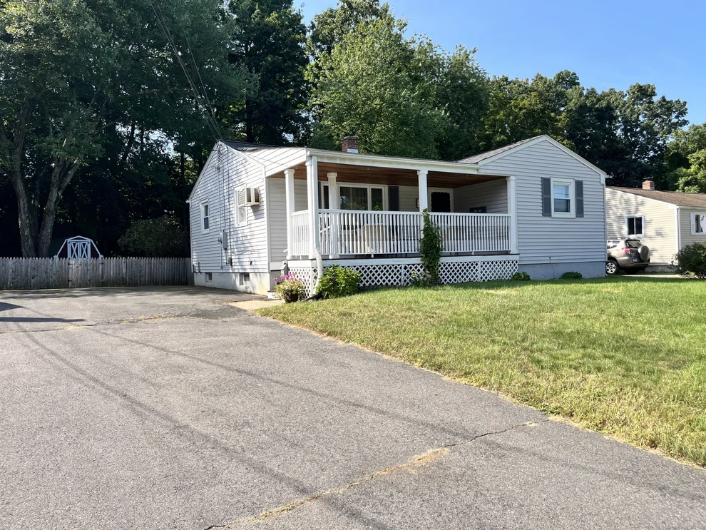 Unit for sale at 25 Laurie Drive, Enfield, CT 06082