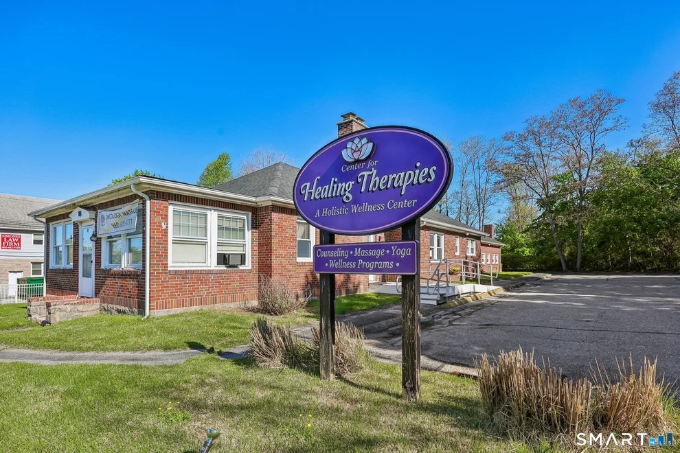 Unit for sale at 83 Boston Post Road, Waterford, CT 06385