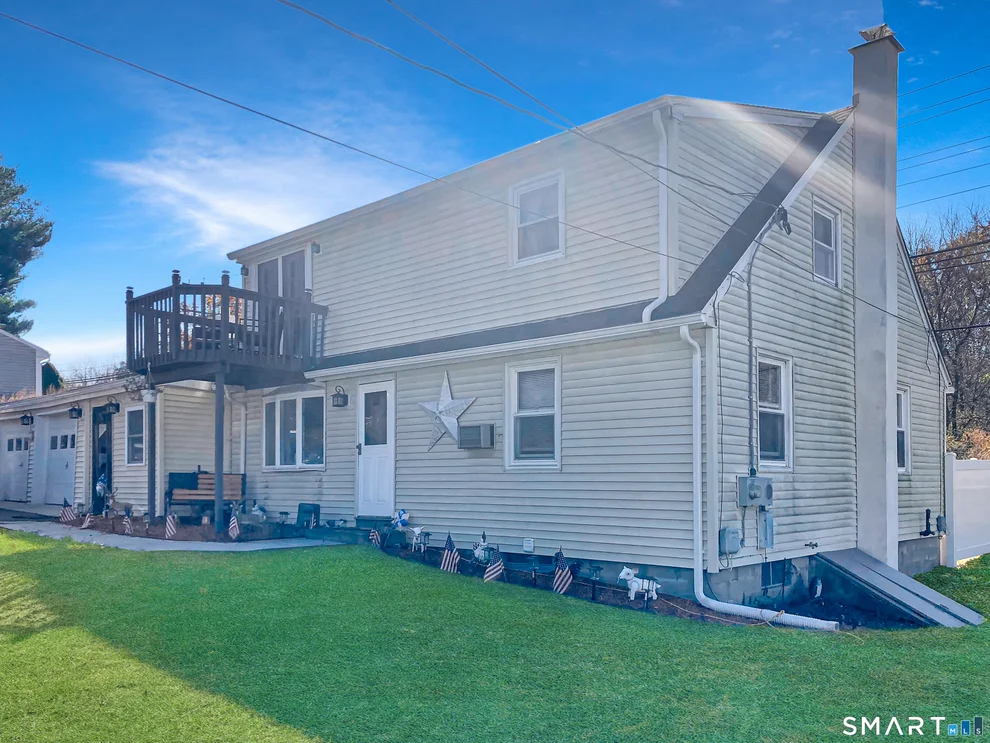 Unit for sale at 6 Schwartz Road, Bozrah, CT 06334
