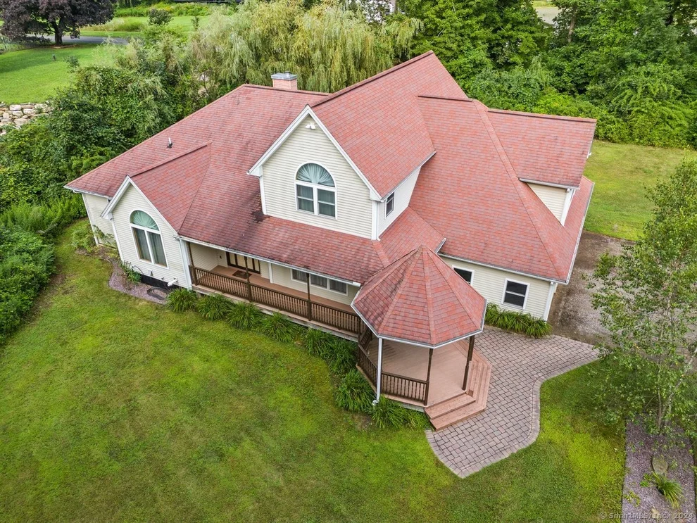 Unit for sale at 86 Leavitt Road, Woodstock, CT 06281