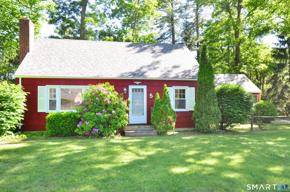 Unit for sale at 5 Robin Road, Simsbury, CT 06070