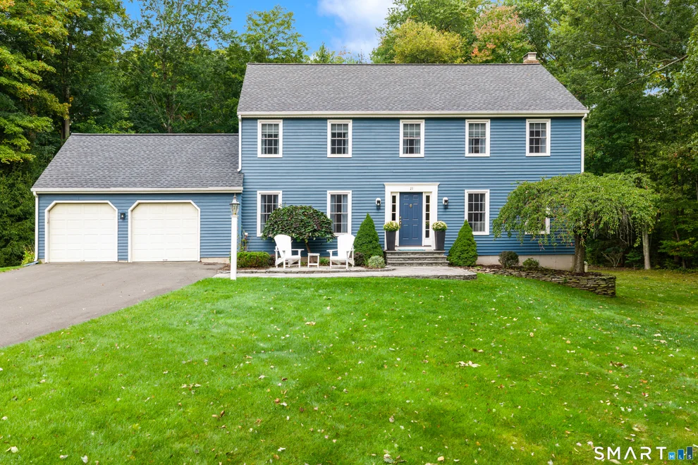 Unit for sale at 21 Berkshire Court, Cheshire, CT 06410