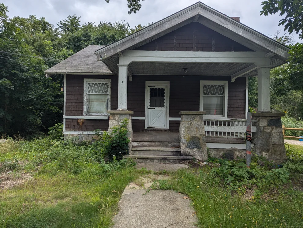 Unit for sale at 7 Devotion Road, Scotland, CT 06264