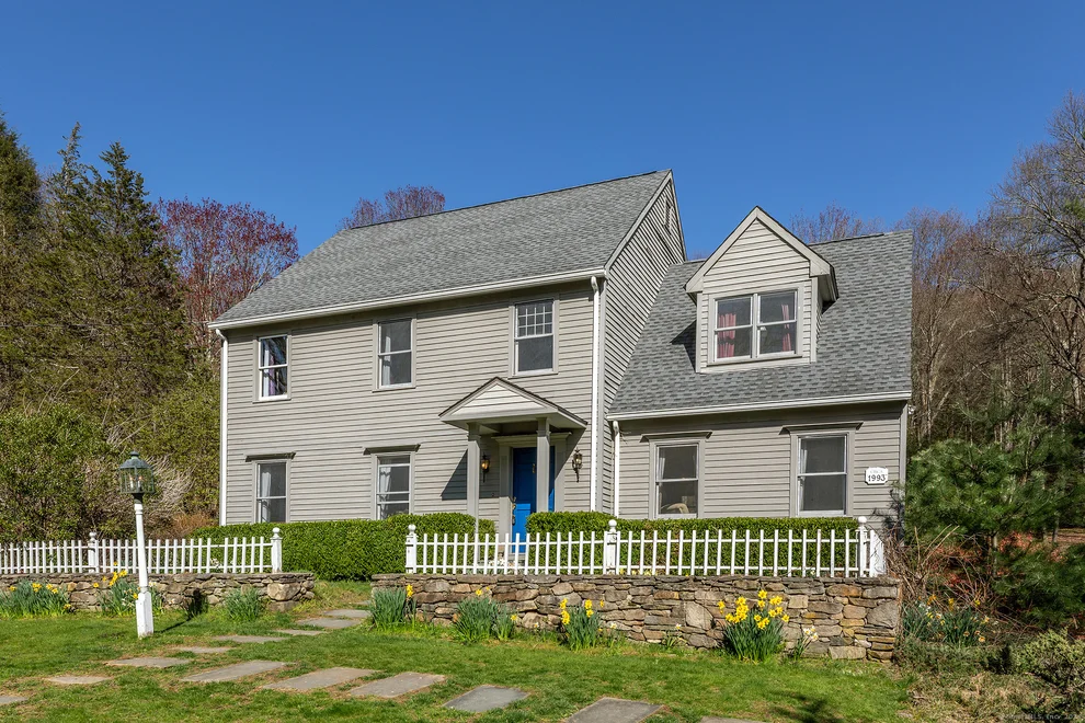 Unit for sale at 336 South Street, Roxbury, CT 06783