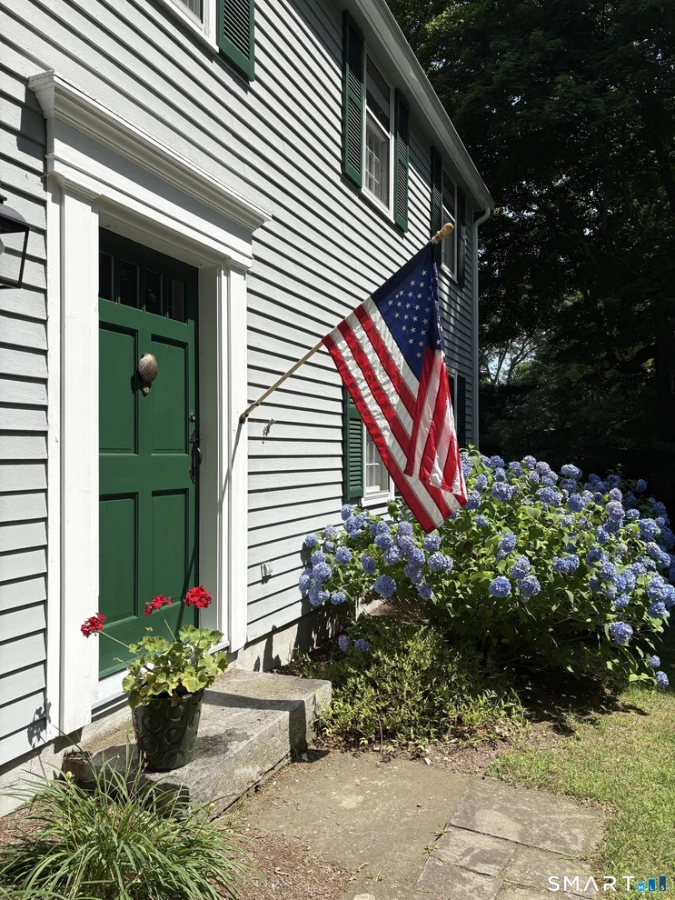 Unit for sale at 11 Cove Hill Road, Essex, CT 06426