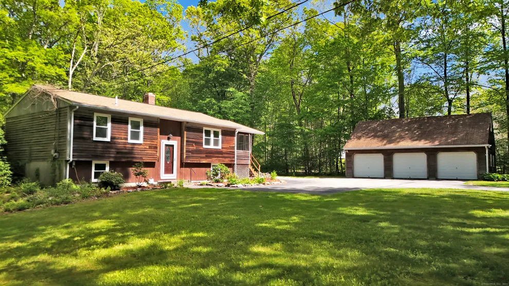 Unit for sale at 193 Deerfield Road, Pomfret, CT 06259