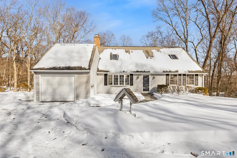 Unit for sale at 10 November Trail, Haddam, CT 06438