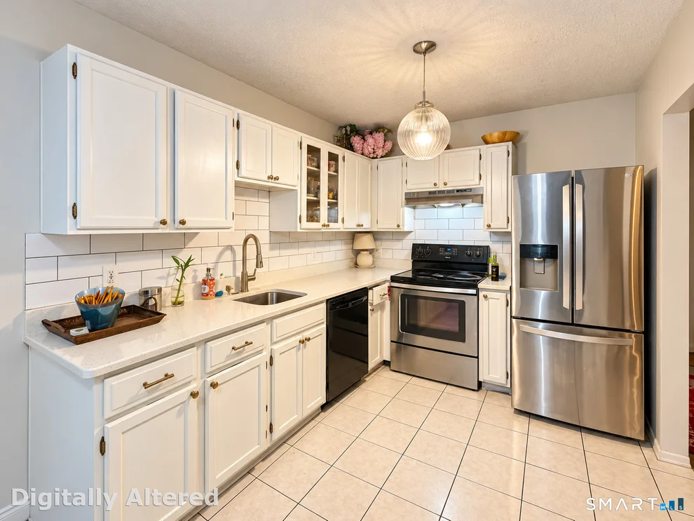 Unit for sale at 131 Oak Street, Waterbury, CT 06704