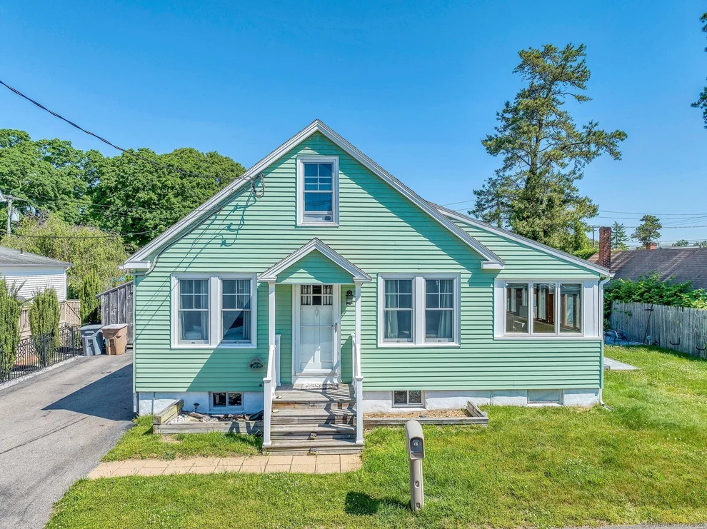 Unit for sale at 18 South Street, East Lyme, CT 06357