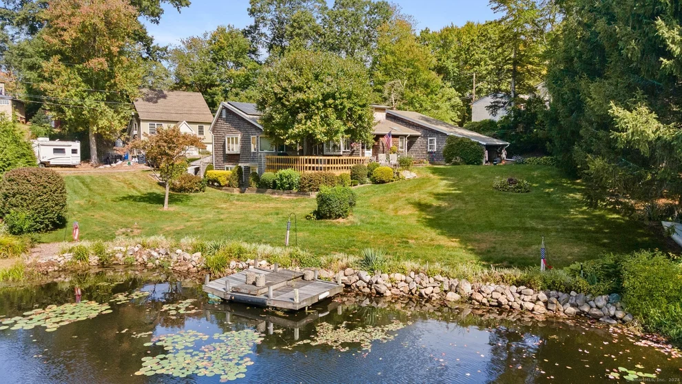 Unit for sale at 8 Beach Lane, Montville, CT 06370