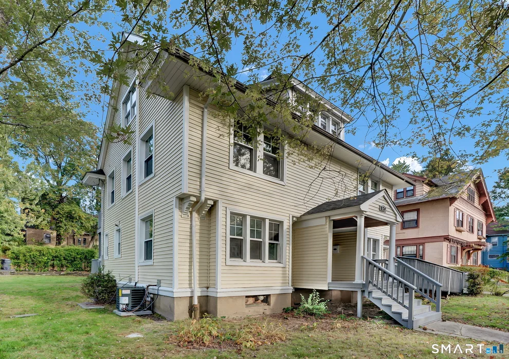 Unit for sale at 120 Whitney Street, Hartford, CT 06105