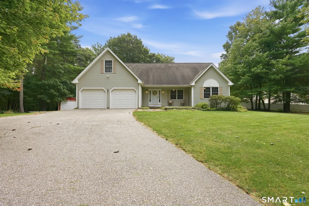 Unit for sale at 7 Bradway Pond Road, Stafford, CT 06076