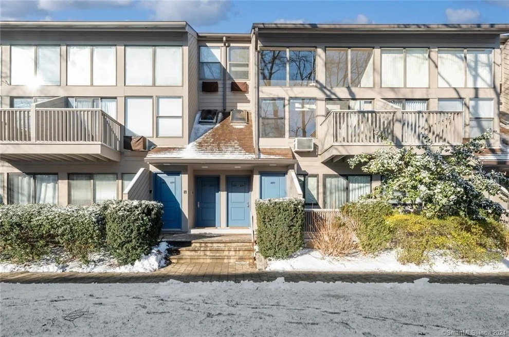 Unit for sale at 1465 Putnam Avenue, Greenwich, CT 06870