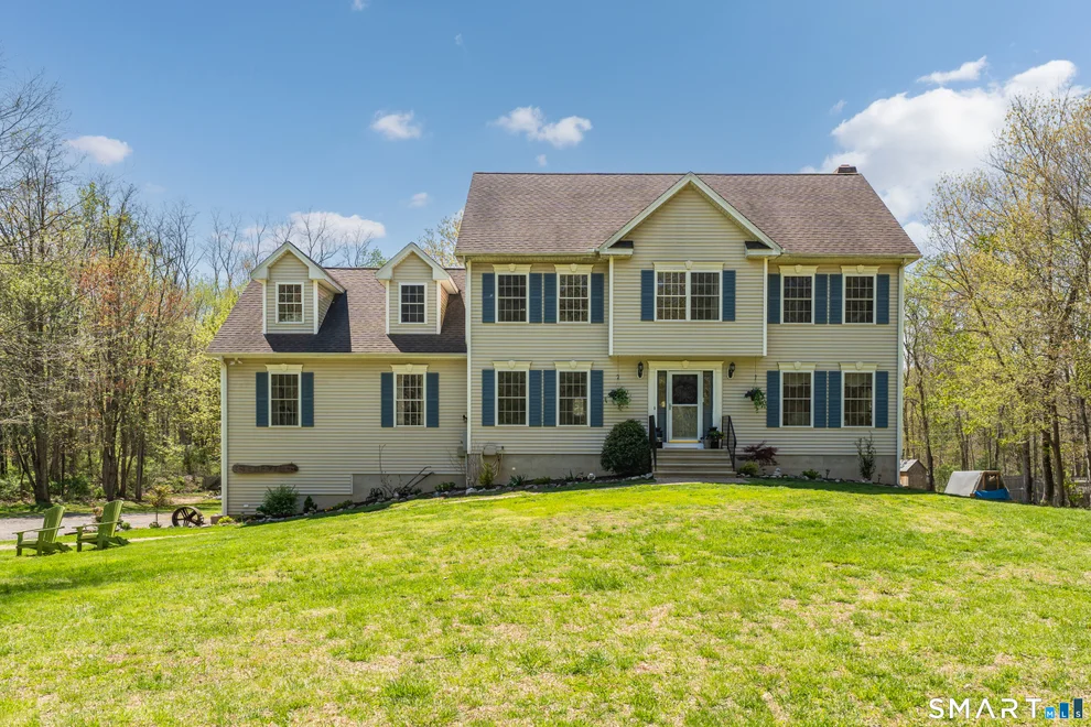 Unit for sale at 57 Hubbard Road, Haddam, CT 06438