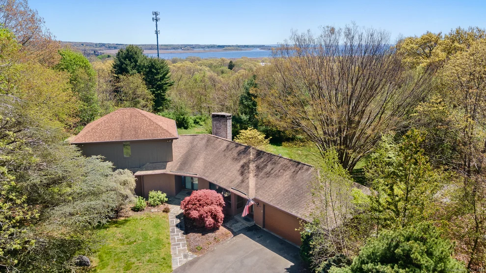 Unit for sale at 5 Watch Hill Road, Old Saybrook, CT 06475