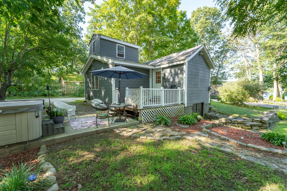 Unit for sale at 20 Center Street, Thompson, CT 06277