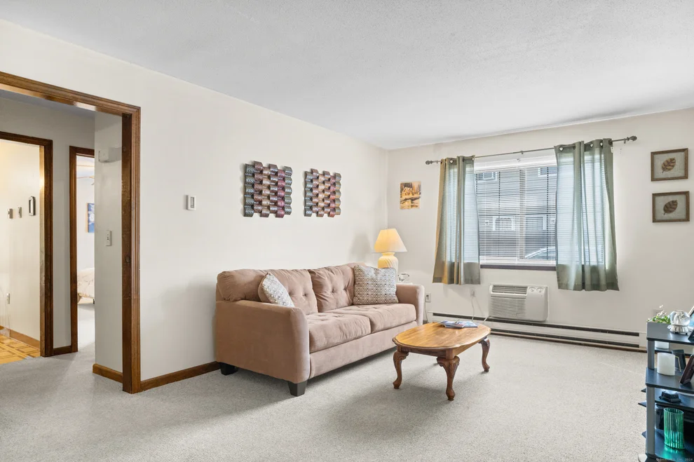 Unit for sale at 541 Pierpont Road, Waterbury, CT 06705