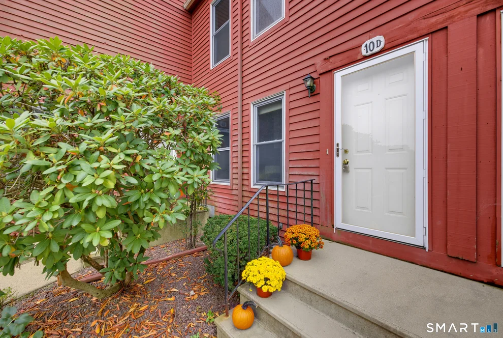 Unit for sale at 10 Riverview Drive, East Windsor, CT 06088