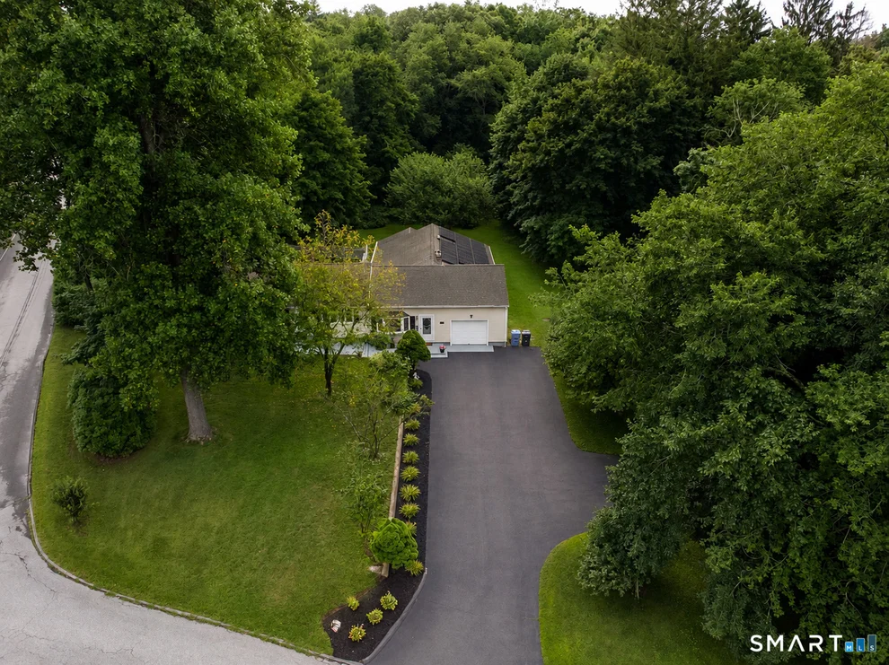 Unit for sale at 272 Gorman Road, Brooklyn, CT 06234