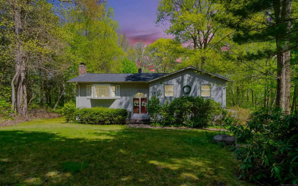 Unit for sale at 221 Chimney Sweep Hill Road, Glastonbury, CT 06033