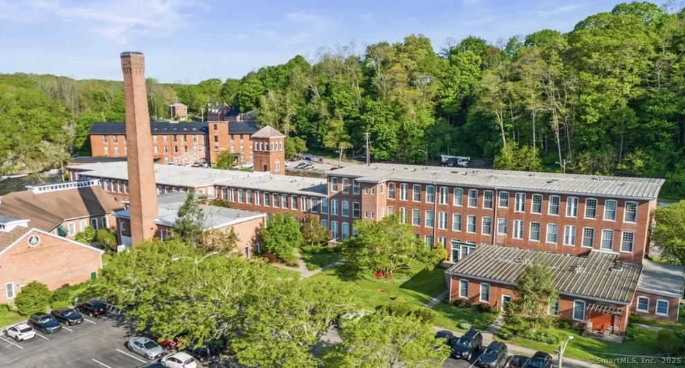 Unit for sale at 150 Yantic Street, Norwich, CT 06360