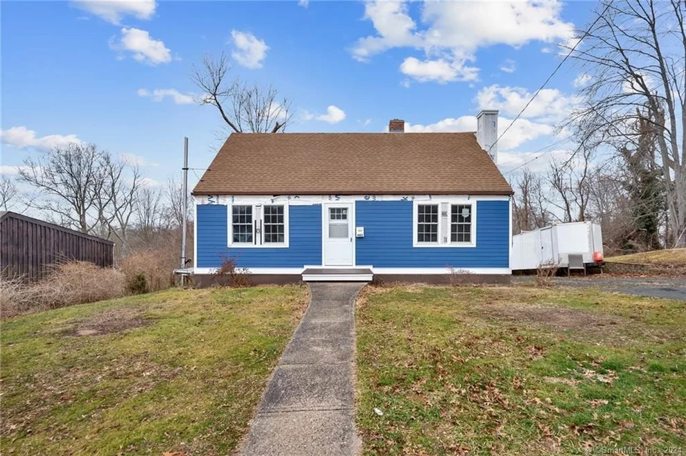 Unit for sale at 402 Long Hill Road, Wallingford, CT 06492
