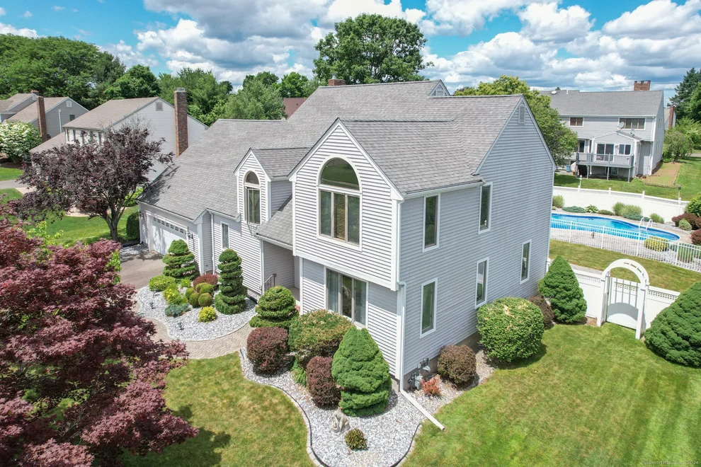 Unit for sale at 57 Silo Drive, Wethersfield, CT 06109